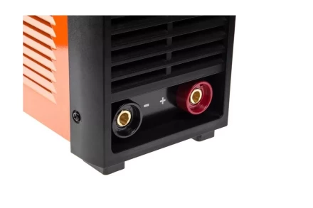 Сварочный аппарат WESTER MMA-VRD 200 купить в Нефтеюганске