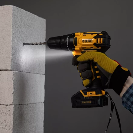 Дрель-шуруповерт аккумуляторная CDL-12-01CB, Li-Ion, 12 В, 1 акк.// Denzel 26104 купить в Нефтеюганске