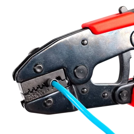 Пресс-клещи КВТ СТВ+5 с 5 матрицами МПК для опрессовки разъемов, втулочных, изолированных и неизолированных наконечников (набор) (89227) купить в Нефтеюганске