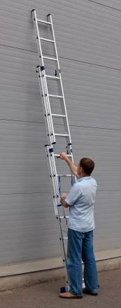 Лестница СИБИН универсальная, трехсекционная со стабилизатором, 7 ступеней 38833-07 купить в Нефтеюганске