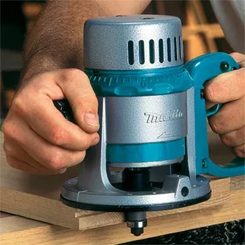 Фрезер Makita 3601B купить в Нефтеюганске