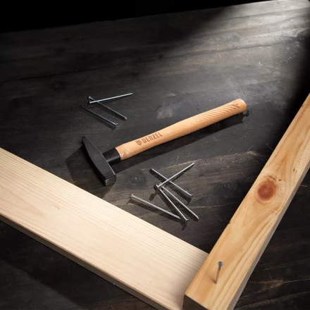 Молоток слесарный, 200 г Denzel, кованый квадратный боек, буковая рукоятка, 10426 купить в Нефтеюганске