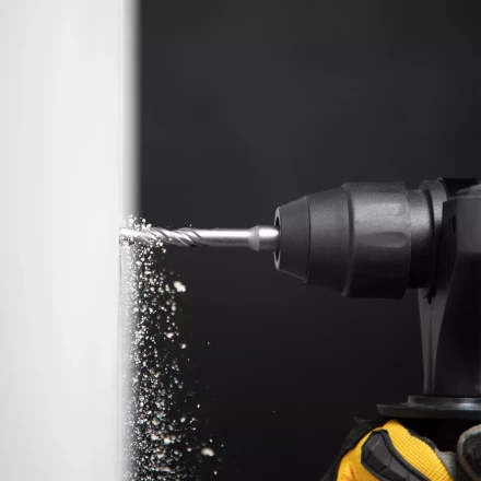 Бур по бетону Denzel, 6 x 110 мм, двойная спираль, три пылеотводящие кромки, 705005 купить в Нефтеюганске