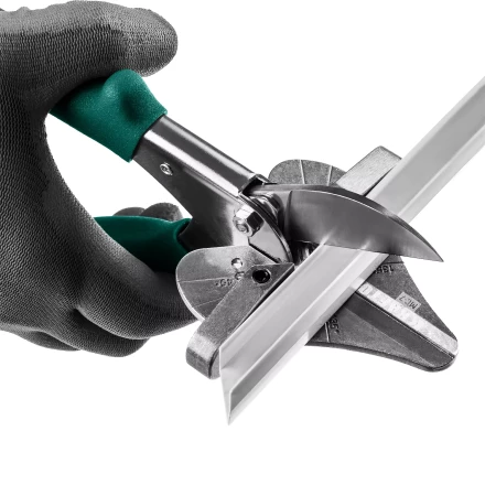 Угловые ножницы для пластмассовых и резиновых профилей KRAFTOOL 23372 купить в Нефтеюганске