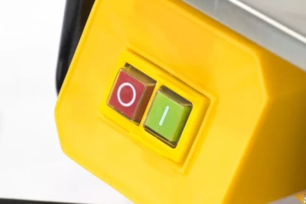 Плиткорез электрический Denzel TCD 180 C-1 96505 купить в Нефтеюганске