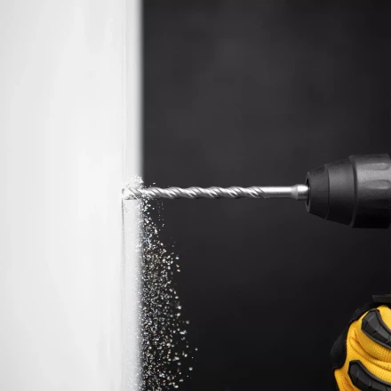 Бур по бетону Denzel, 6 x 160 мм, двойная спираль, три пылеотводящие кромки, 705006 купить в Нефтеюганске