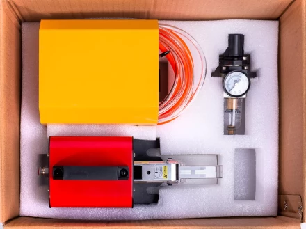 Пресс-клещи пневматические КВТ ПКП-01 для опрессовки наконечников и разъемов матрицами МПК (85396) купить в Нефтеюганске