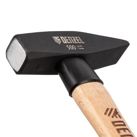 Молоток слесарный, 500 г Denzel, кованый квадратный боек, буковая рукоятка, 10429 купить в Нефтеюганске