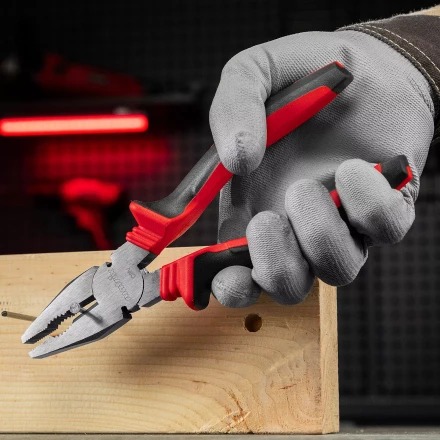 Плоскогубцы комбинированные Matrix, 200 мм, хром-ванадий, двухкомпонентные рукоятки, 17092 купить в Нефтеюганске