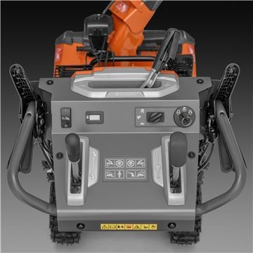 Гусеничный бензиновый снегоуборщик Husqvarna ST 424T купить в Нефтеюганске