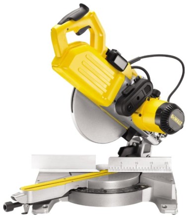 Пила торцовочная DeWALT DWS 778 XPS купить в Нефтеюганске