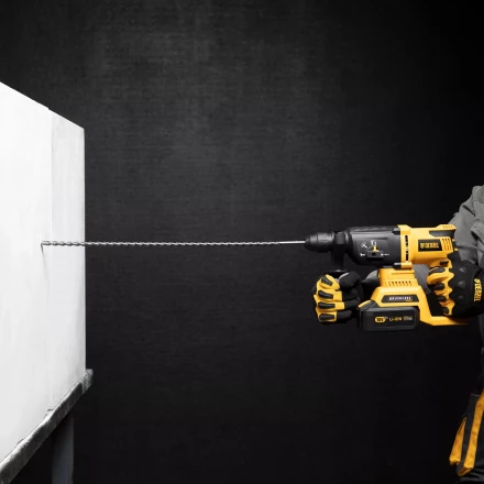 Бур по бетону Denzel, 10 x 600 мм, двойная спираль, три пылеотводящие кромки, 705022 купить в Нефтеюганске