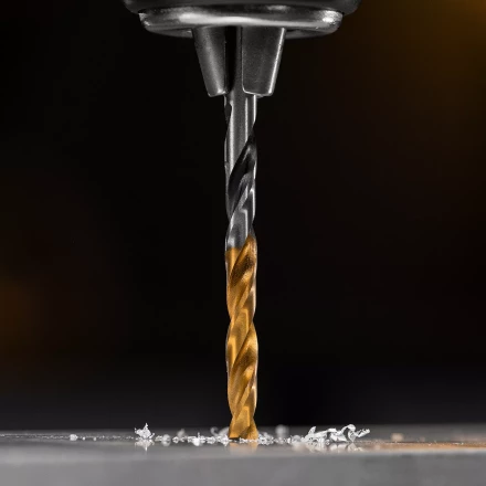 Сверло спиральное по металлу Denzel 4 x 75мм, Р6М5, Golden Tip, многогранная заточка 718272 купить в Нефтеюганске