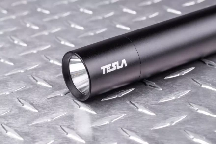 Фонарь-бита TESLA LB-40 33х400 мм купить в Нефтеюганске