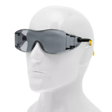 Очки защитные открытые Denzel 89203, поликарбонатные, увеличенная дымчатая линза, регулируемые дужки купить в Нефтеюганске