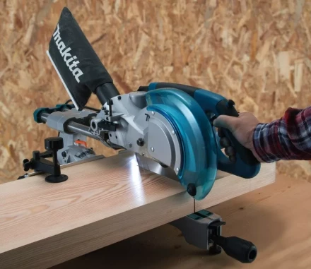Пила торцовая Makita LS0815FLN купить в Нефтеюганске