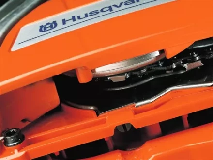 Бензопила Husqvarna 555 AutoTune купить в Нефтеюганске