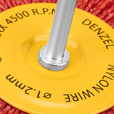 Щетка для дрели Denzel, 100 мм, Плоская, со шпилькой, нейлоновая щетина, 74434 купить в Нефтеюганске