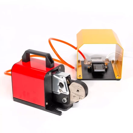 Пресс-клещи пневматические КВТ ПКП-10к для серийной опрессовки втулочных наконечников до 10 мм (85397) купить в Нефтеюганске