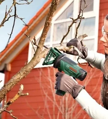 Аккумуляторная лобзиковая пила BOSCH PST 10,8 LI (0.603.3B4.022) купить в Нефтеюганске