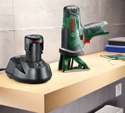 Аккумуляторная лобзиковая пила BOSCH PST 10,8 LI (0.603.3B4.022) купить в Нефтеюганске